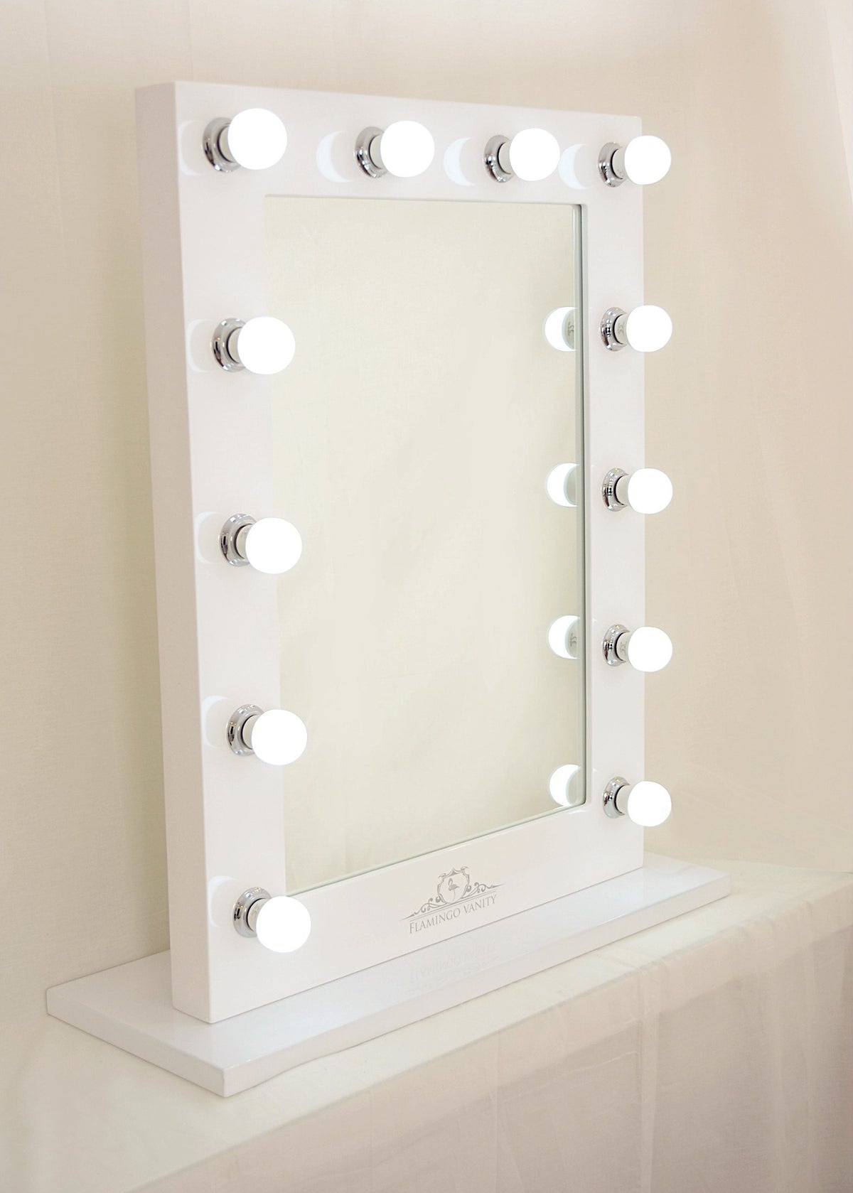 DIVALICIOUS HOLLYWOOD GLOW PRO VANITY MIRROR
