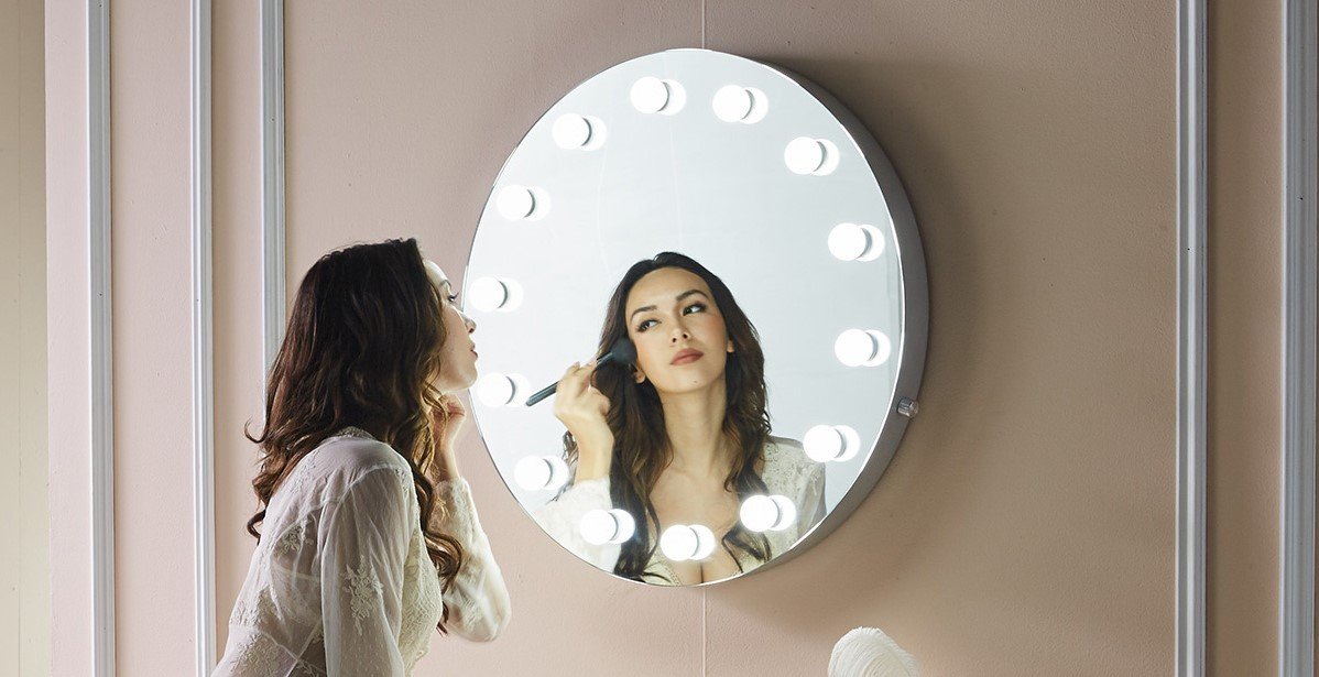 REFLECTION Wall MOUNTED GLOW PRO MIRROR